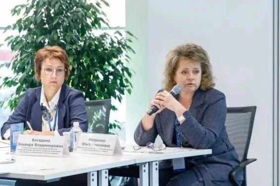 Прокурор Липецкой области Геннадий Анисимов встретился с представителями бизнес-сообщества Прокурор Липецкой области Геннадий Анисимов встретился с представителями бизнес-сообщества