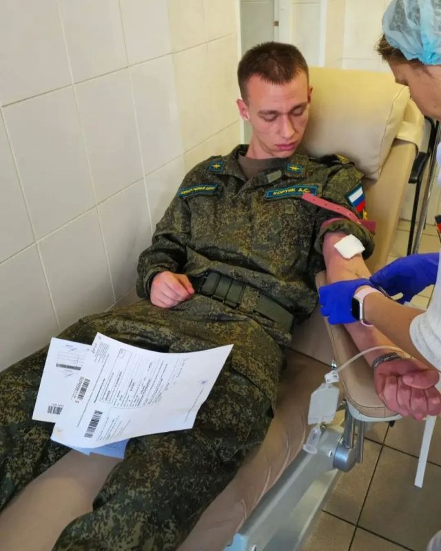 Группами ходят сдавать кровь курсанты Военного учебного центра ЛГТУ Группами ходят сдавать кровь курсанты Военного учебного центра ЛГТУ
