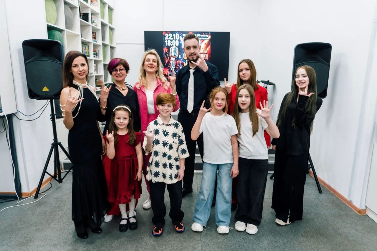 Эстрадные хиты и рок-баллады раскачали библиотеку