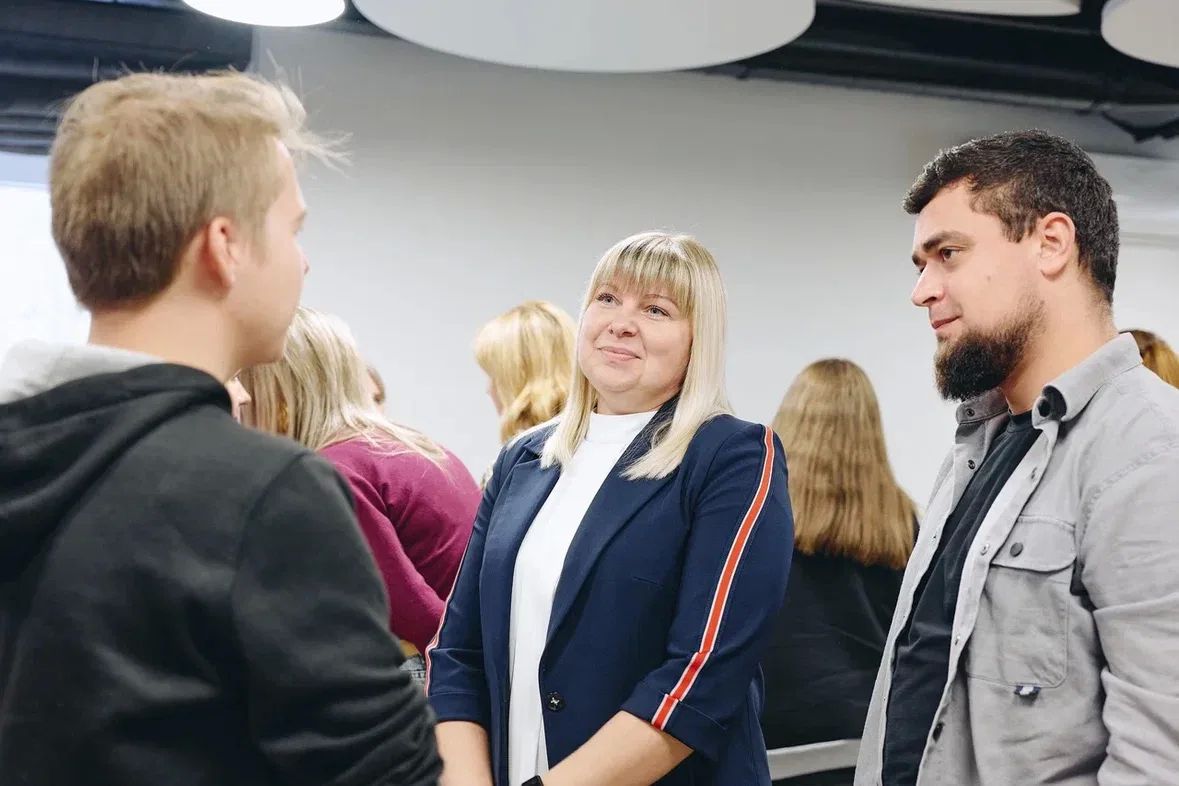 На одной волне!. Как быть ближе к молодёжи и создавать проекты, которые действительно откликаются? Ответы нашли на образовательном интенсиве для специалистов по работе с молодёжью На одной волне!. Как быть ближе к молодёжи и создавать проекты, которые действительно откликаются? Ответы нашли на образовательном интенсиве для специалистов по работе с молодёжью