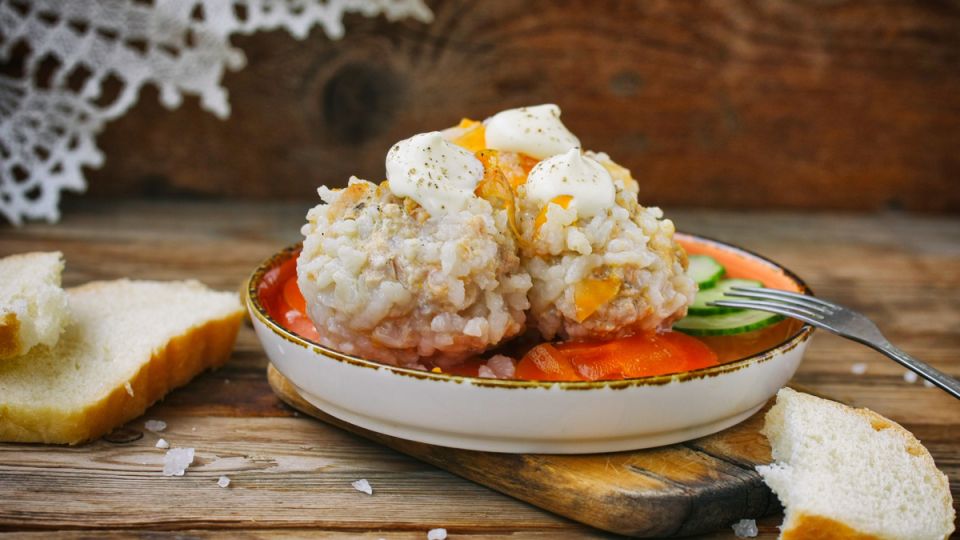 Мясные ёжики с рисом: вкусный и незабываемый советский рецепт