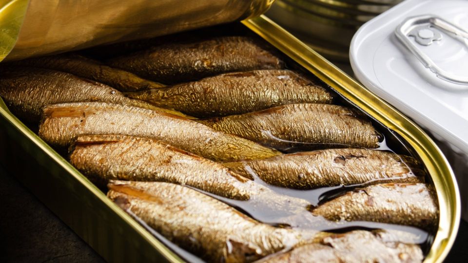 Банкой рыбных консервов накормите всю семью: вот что из них готовят хитрые хозяйки