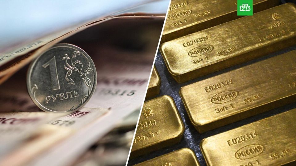 Минфин рекомендует сохранять сбережения в рублях и золоте