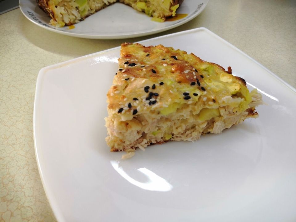 Нежный заливной пирог с кабачками и курицей: Удивите свою семью!