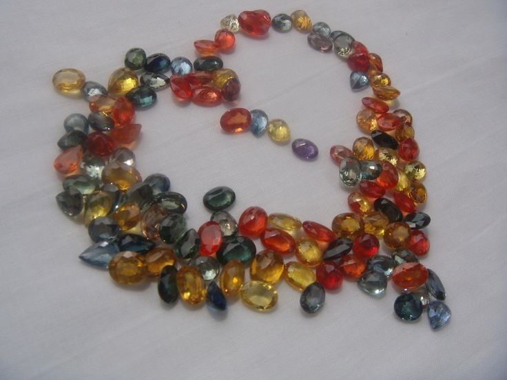 Сапфир: как цвета раскрывают его тайны и символику