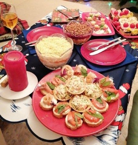 С новым годом! Ожидаем радости и удивительных моментов