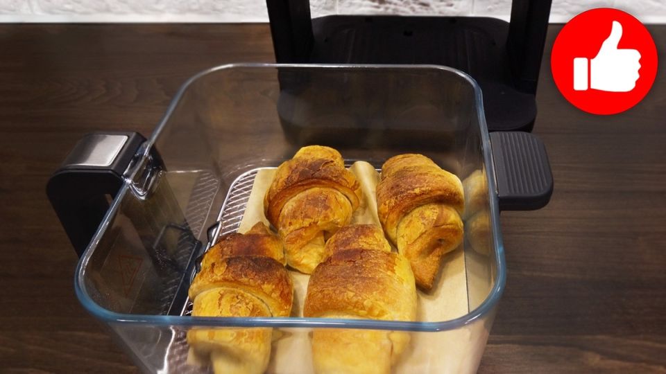 Нежные круассаны, запеченные в аэрогриле: простой рецепт на каждый день