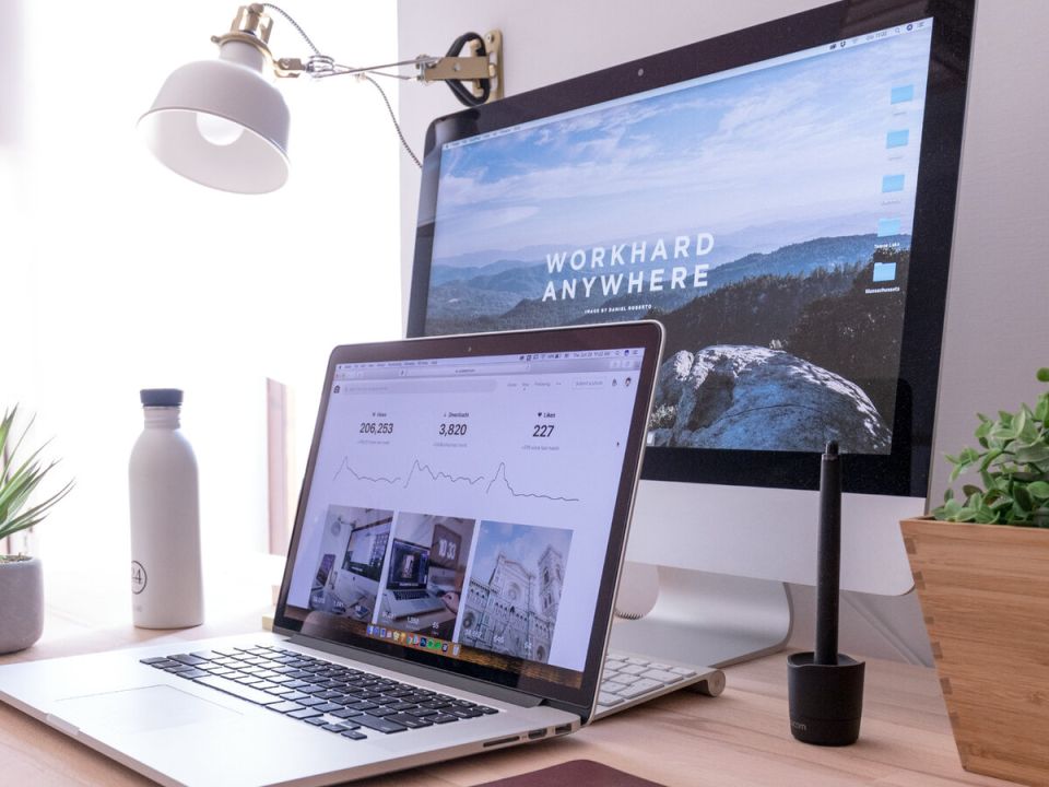 Как правильно очищать экран вашего компьютера и телевизора: советы по безопасной чистке